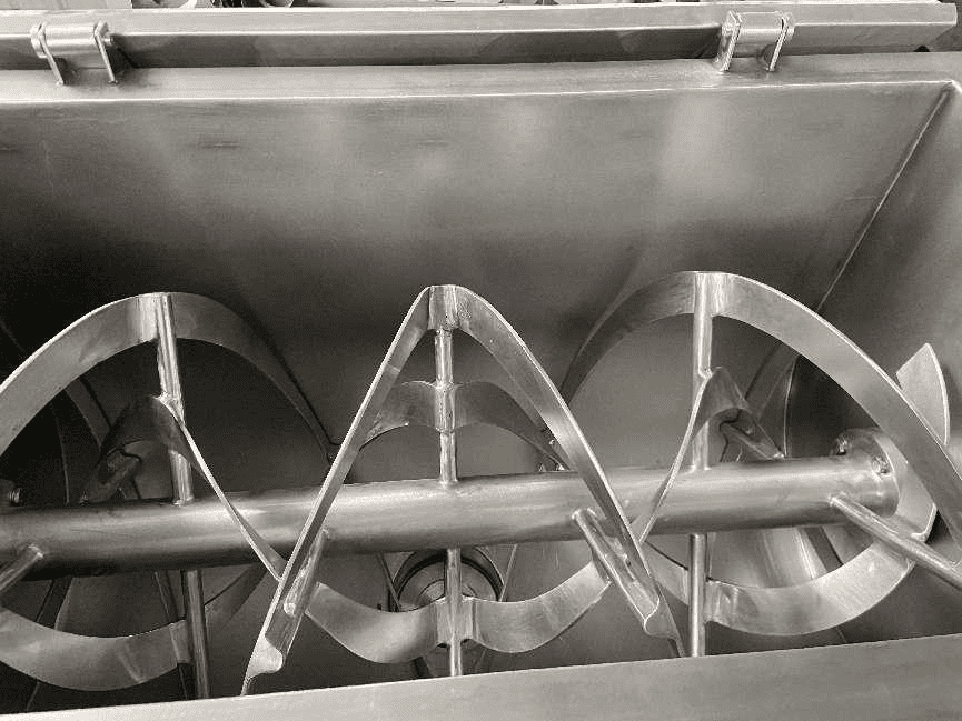 ribbon blender vs v cone mixer (3)